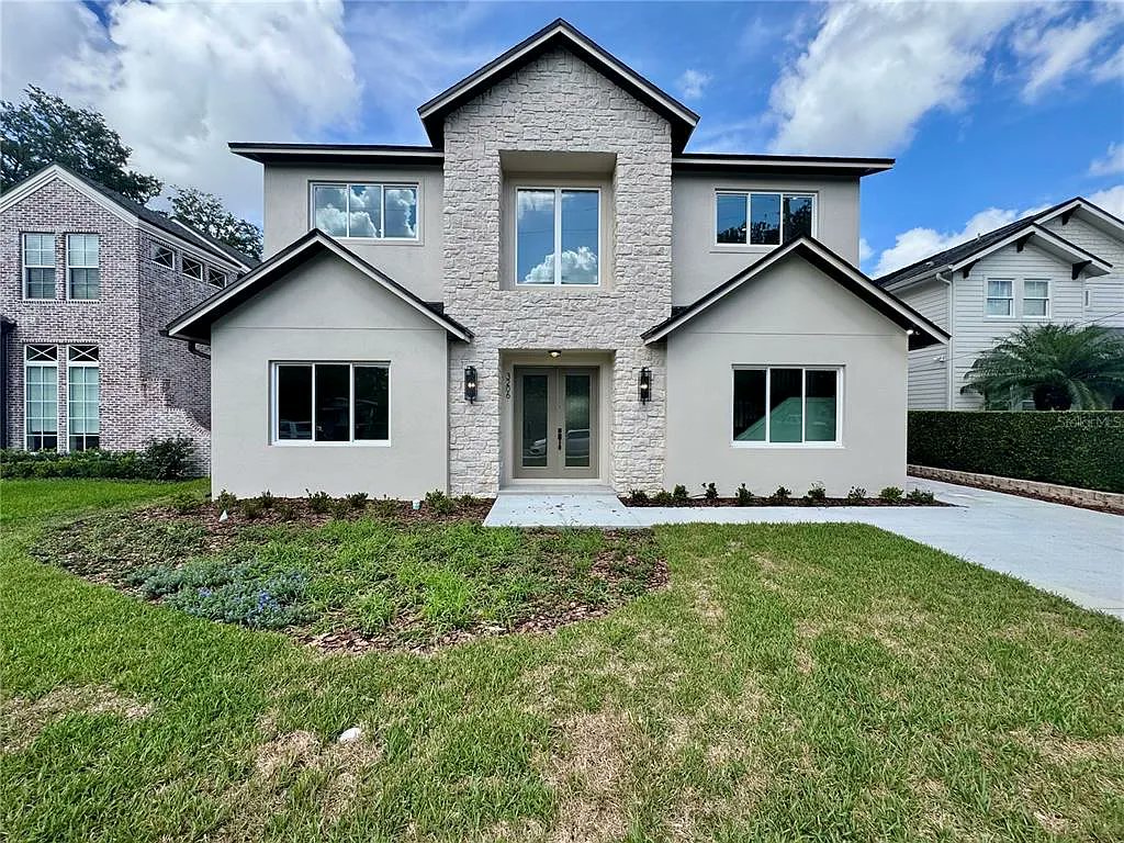 Air conditioning made a huge impact on houses. 
Both of these homes are in Orlando, Florida.
One was built almost 100 years ago while the other was just built.