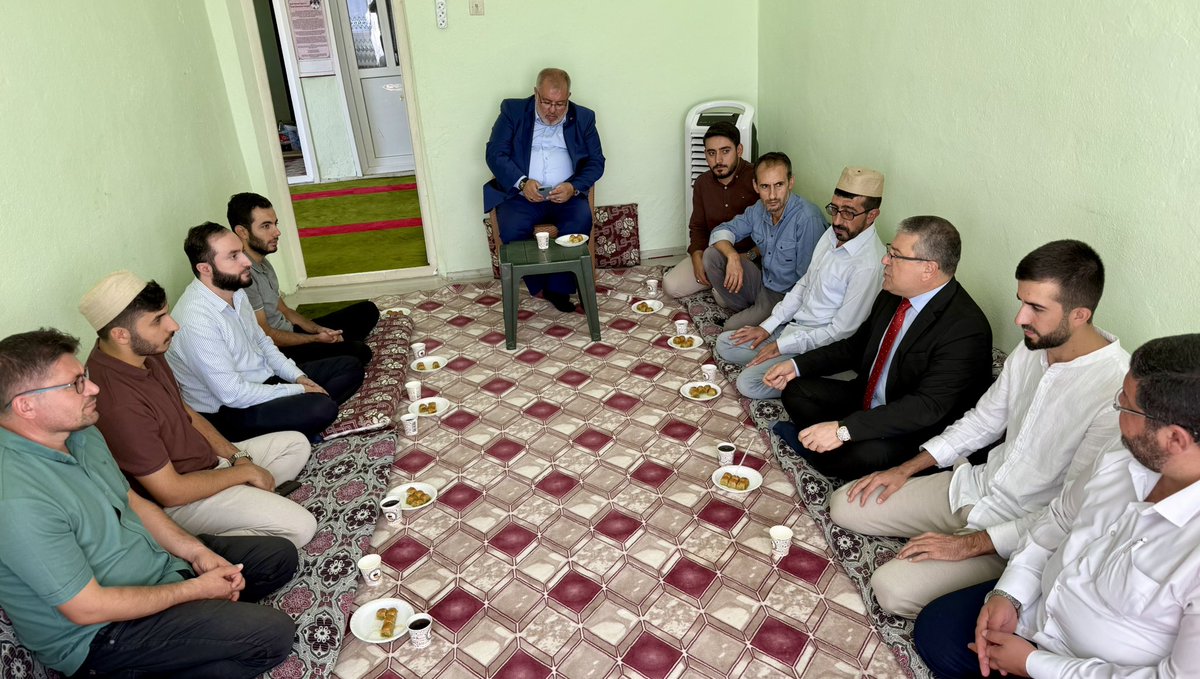 📍 MİL-DİYANET SEN HEYETİ GERGER’DE

Mil-Diyanet Sen Genel Başkanı Celaleddin Gül, Genel Başkan Yardımcısı Ahmet Tahiroğlu ile birlikte Adıyaman İl Başkanı Halil İbrahim Yaşar da heyette yer alarak Gerger İlçe Müftülüğü’nü ziyaret etti. Heyet, İlçe Müftüsü Muhammet Gedikli ile