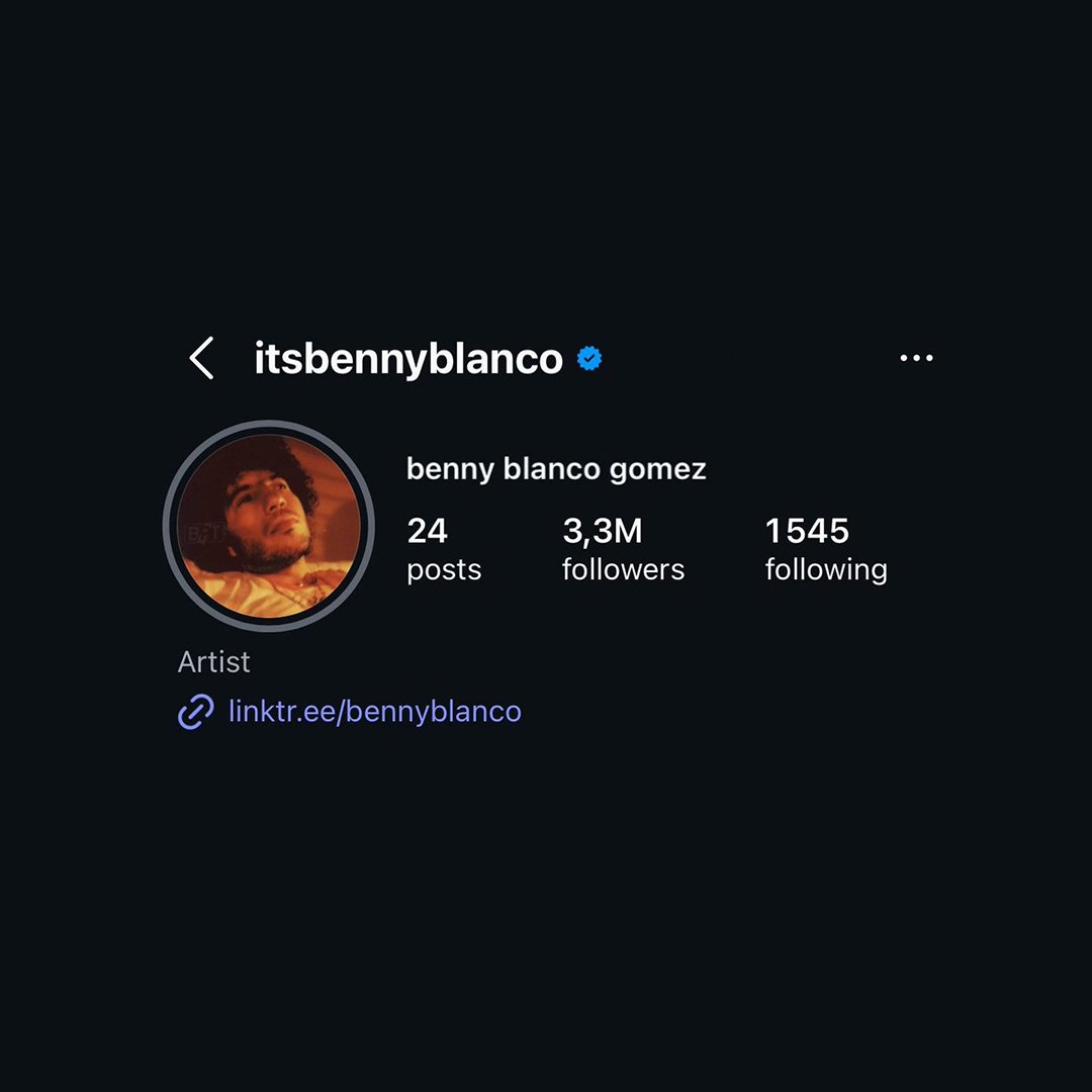 Haber's tweet photo. Selena Gomez ile evlenen Benny Blanco, Instagram profiline 'Gomez' soyadını ekledi. https://t.co/JXMmGZsesF