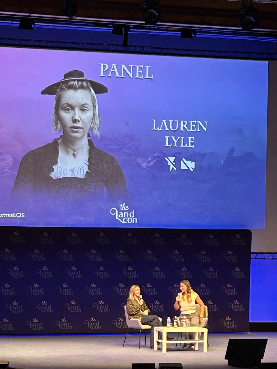 Emmanuelle - 🍁🌰🍂🌰🍁 tweet media