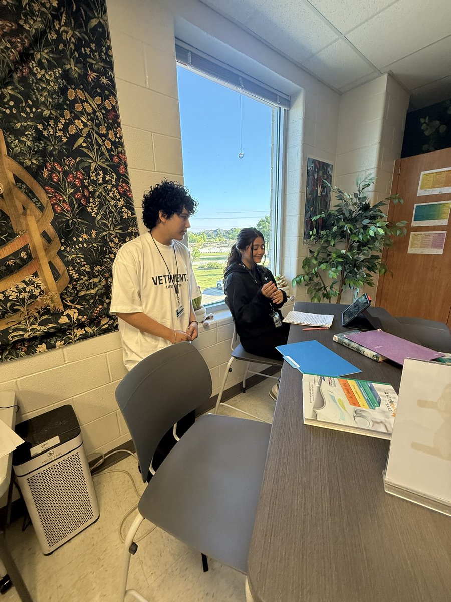 Wernekea's tweet photo. Important dialogue following writing entries! What a great way to continue to think through the writing! ✍️ https://t.co/JGbwOfjwmT