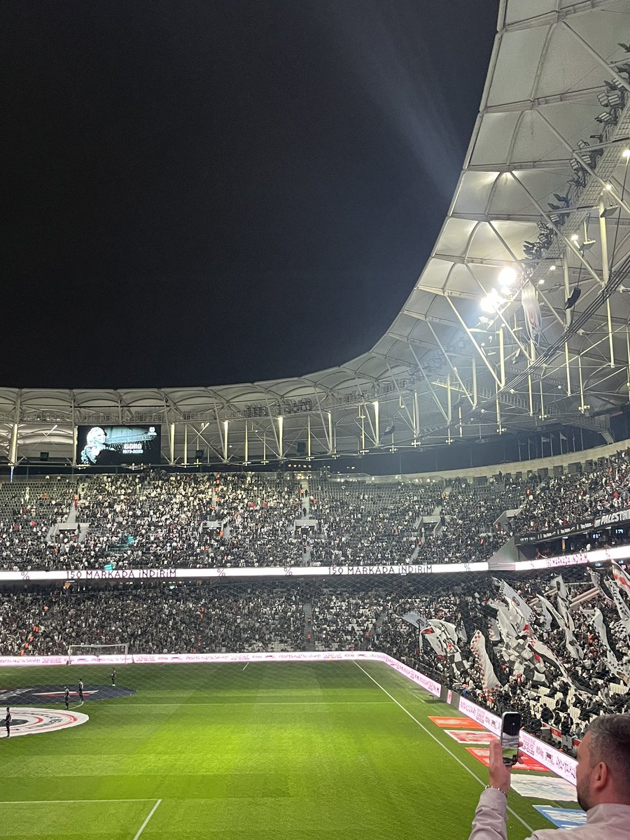 Emrevln1's tweet photo. 🦅🦅 https://t.co/KxPyTTHB9t