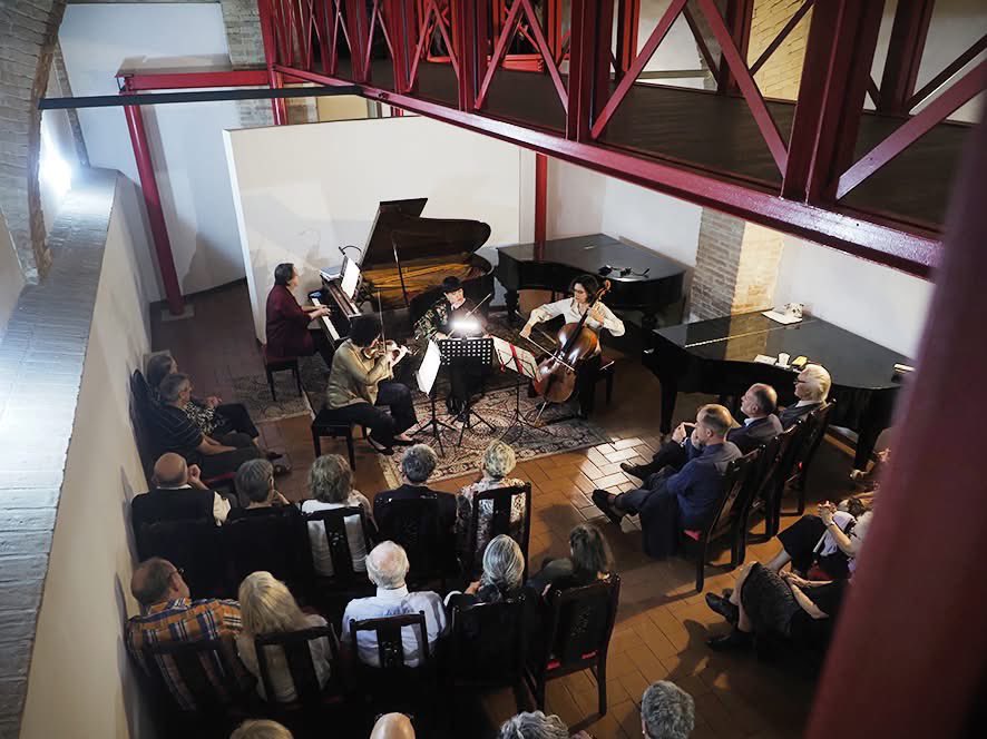ARSETLABOR's tweet photo. Vi aspettiamo domani sera con "Il Capolavoro". In programma il Quartetto per pianoforte e archi di Robert Schumann a cura del Trio ARS ET LABOR e Sayako Obori alla viola. https://t.co/gEst2usar8
