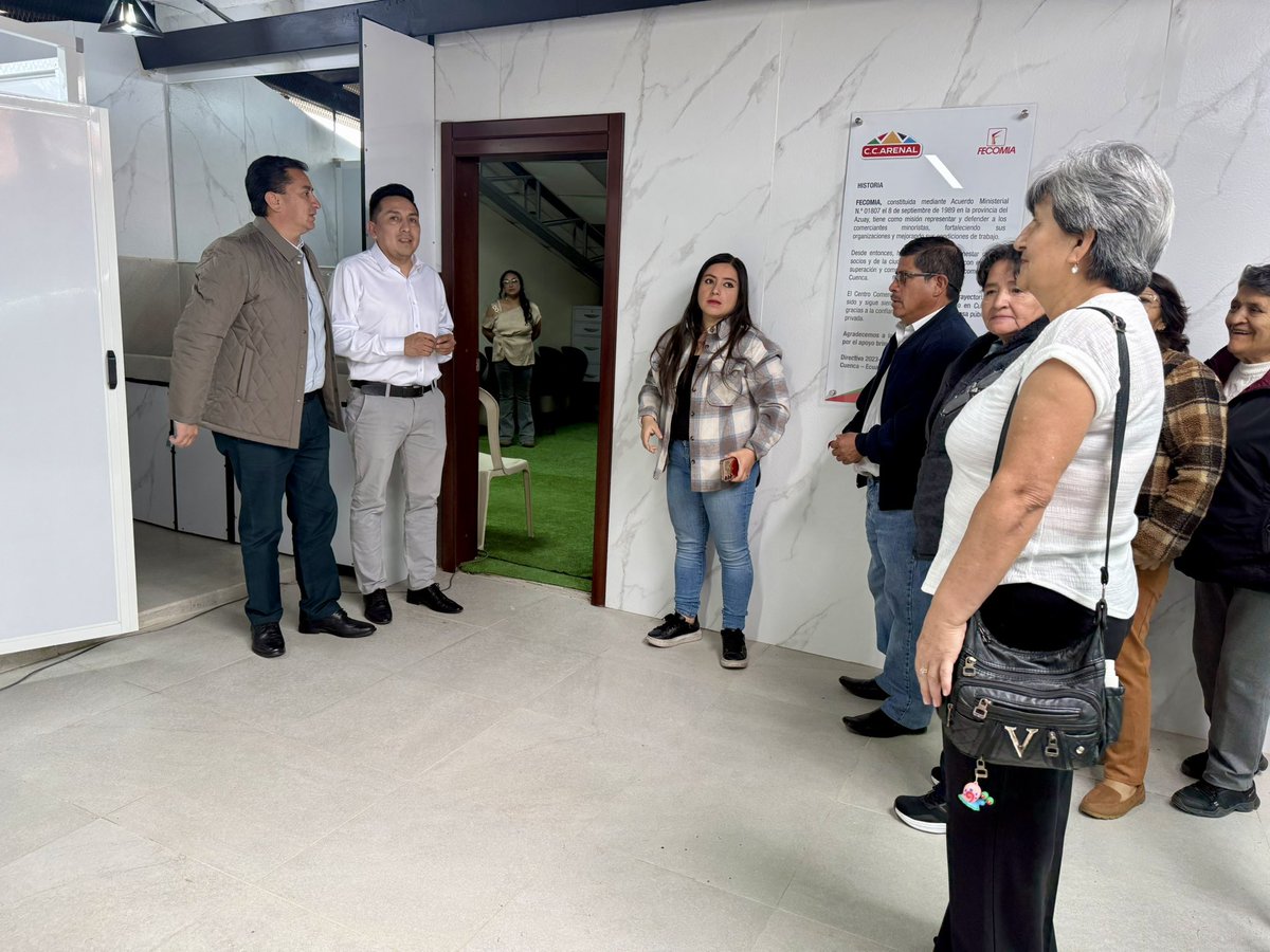 En un trabajo conjunto remodelamos las baterías sanitarias del Centro Comercial El Arenal. 

Seguimos trabajando junto a los comerciantes, porque nuestra prioridad es brindar espacios dignos. 

#MercadosCuenca 
<a href="/czamoramatute/">Cristian Zamora M</a> 
<a href="/MunicipioCuenca/">Municipio Cuenca</a>