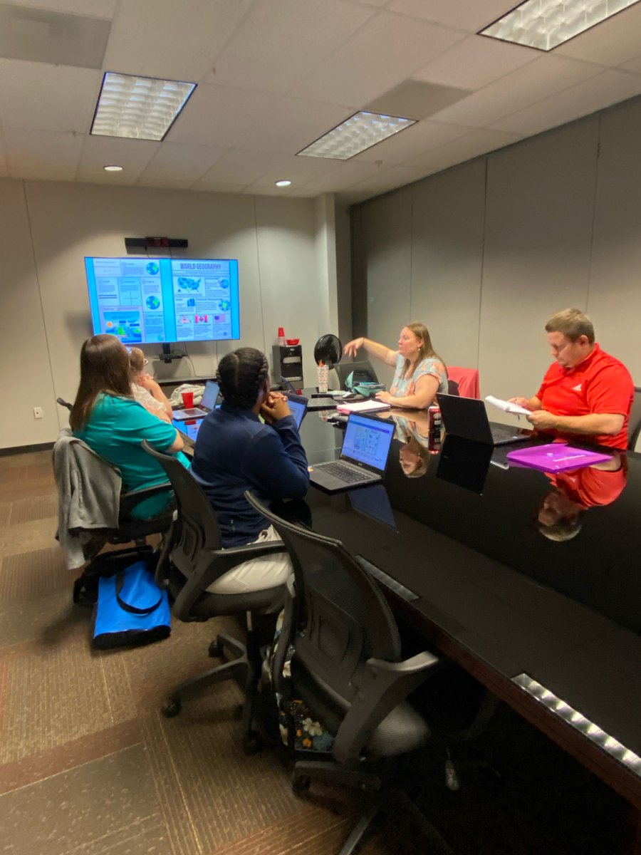 Great days at the 25-26 First Year Teacher Academy! New teachers explored Vocabulary &amp; Visuals, Learning &amp; the Learner, Objectives, and Assessments with expert-led breakout sessions. Thanks to our incredible brand experts for sharing your insight! 📚✏️🍎