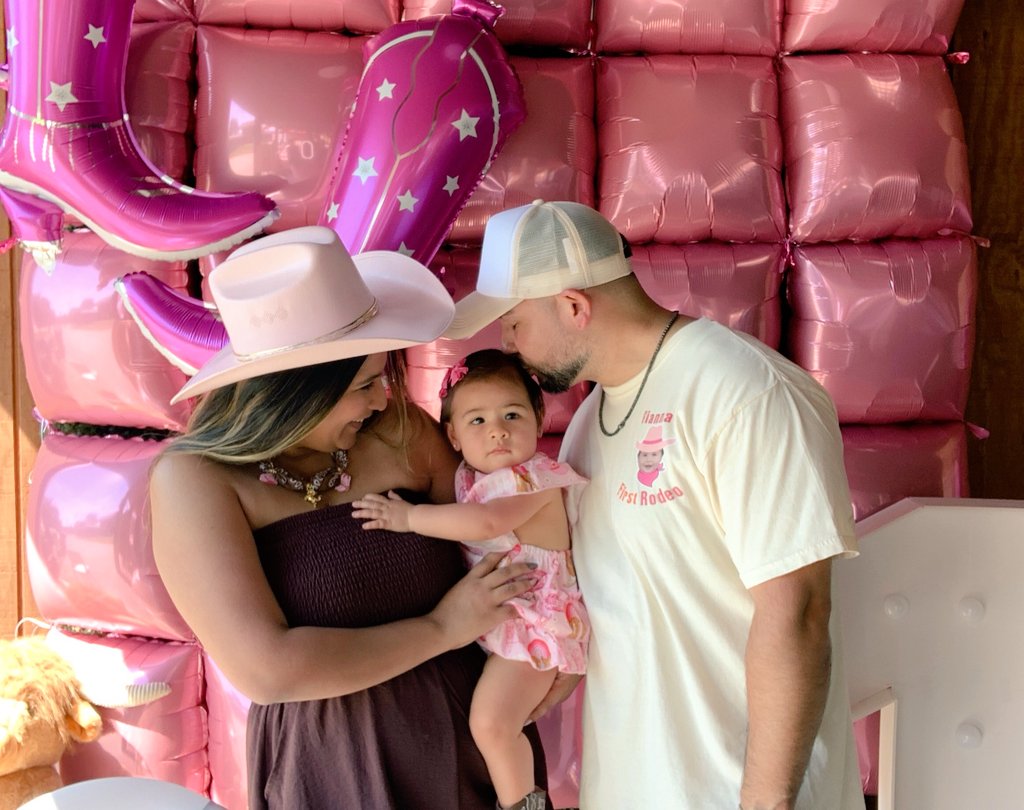 fiercelynn's tweet photo. Happy 1st Birthday little one. Mommy and daddy love you so much! https://t.co/vRCndTfizi