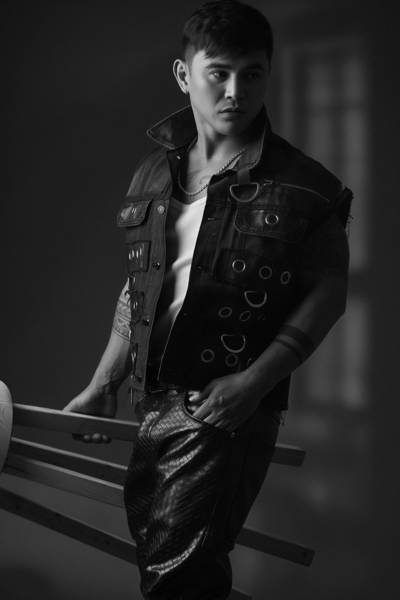 You want to experience my satisfying service na nakikita mo sa mga videos ko? Tara! Hire me now! Ako bahala sayo! 

Just DM me anytime or message me preferably on Viber at 09454700908