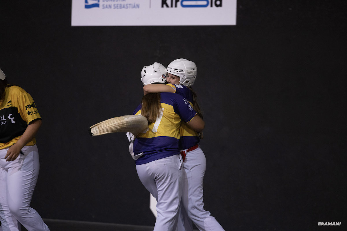 [CESTA-PUNTA] Barandika-López repiten título y Gogenola-Goikoetxea estrenan el palmarés femenino naiz.eus/eu/info/notici…

✍️ <a href="/Ane_Urki/">Ane Urkiri Ansola</a>