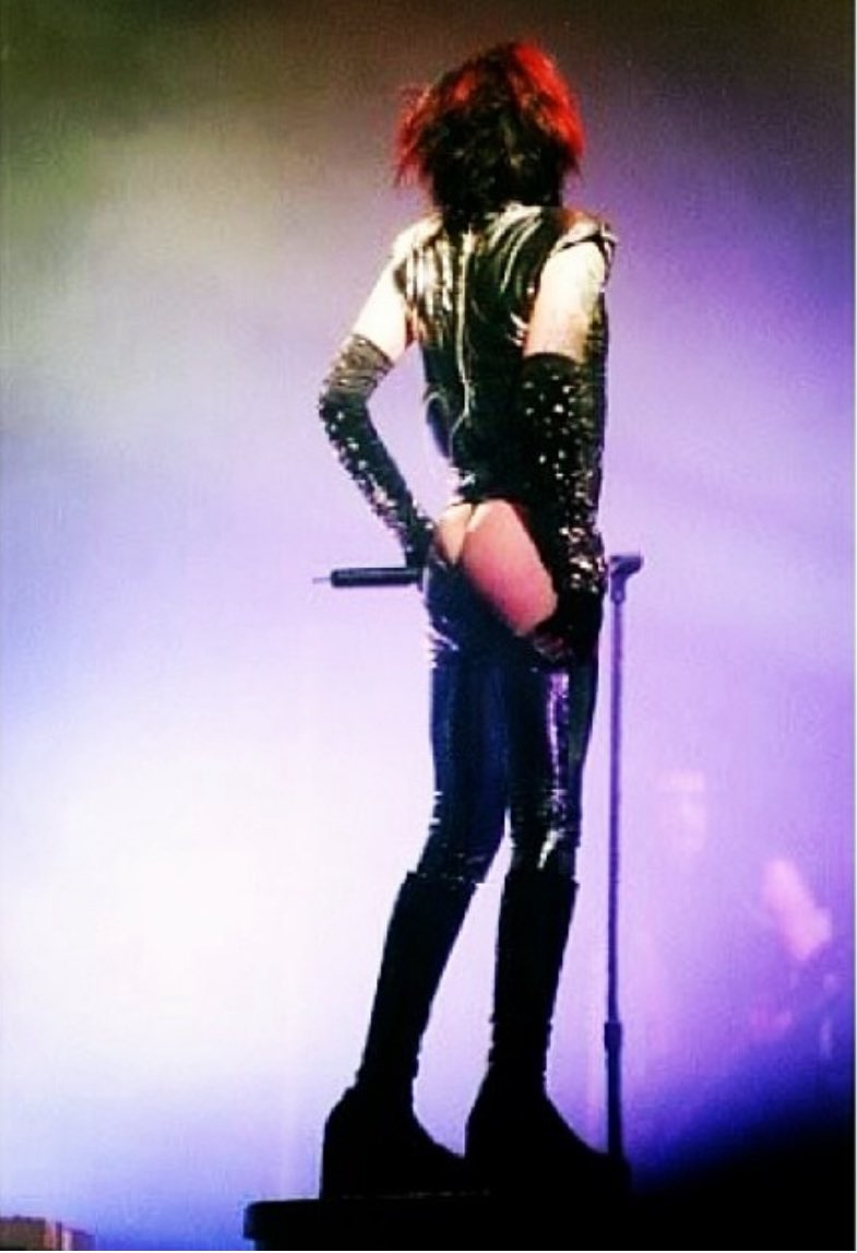 I have no idea what to post…uuuhhhh…uuuhhh…Manson butt ?…