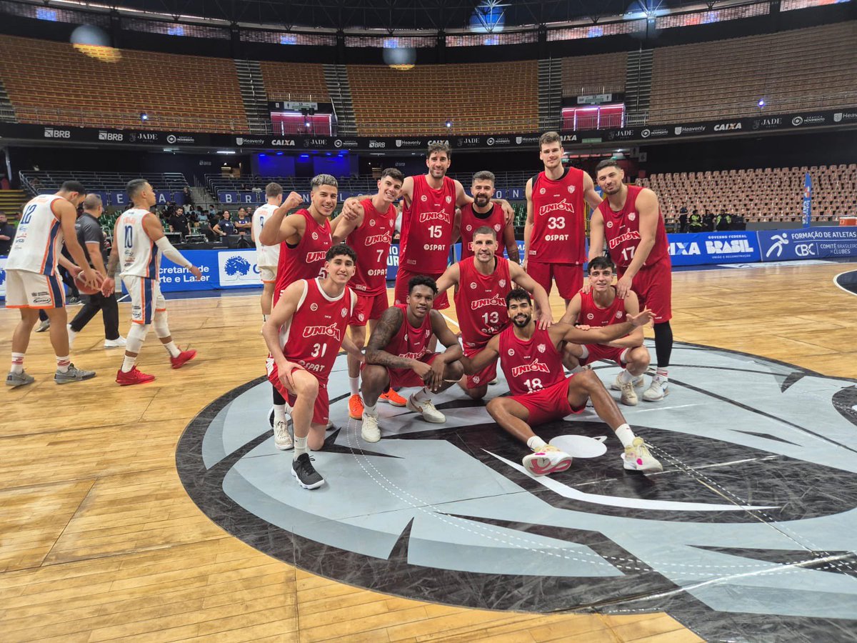 🏀 Torneio Abertura NBB 

🔚 ¡Final del partido y triunfo rojiblanco! 
🆚 #Unión 85 - 81 #Unifacisa

#ElEquipoDeSantaFe 🇦🇹
<a href="/NBB/">NBB CAIXA</a>