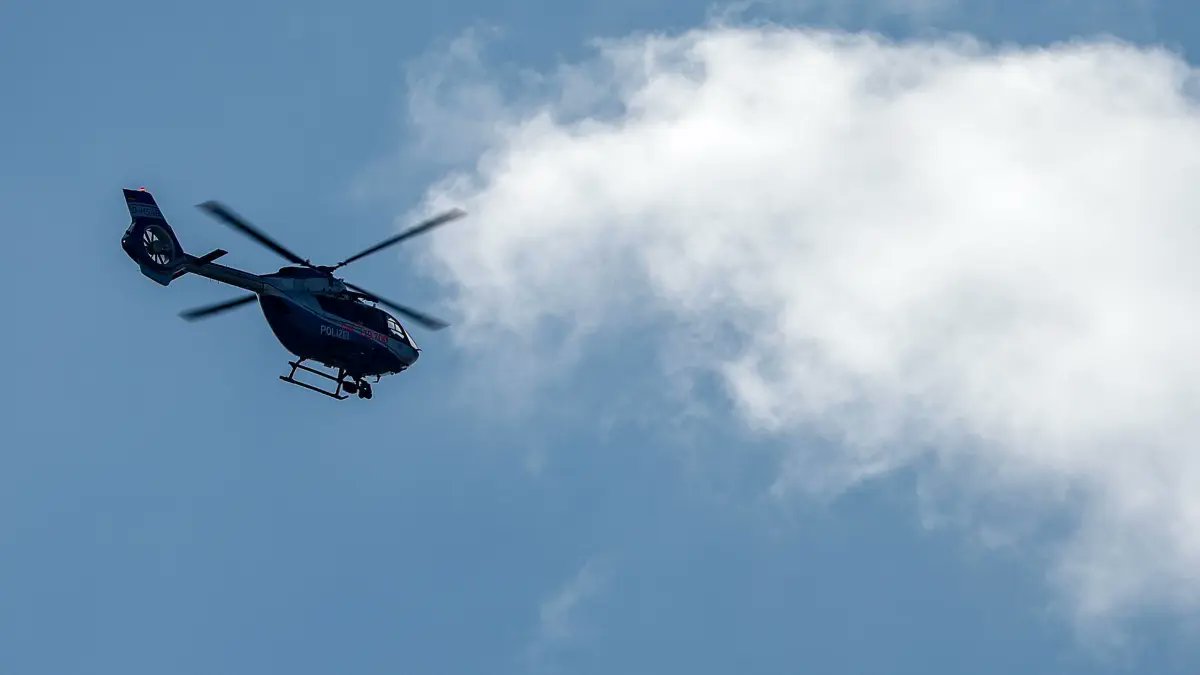 SWPde_bot's tweet image. #LangenauGöttingen #Hubschrauber #Polizei #Ulm: Vermisste Seniorin aus #Langenau-Göttingen wurde gefunden swp.de/lokales/ulm/po…