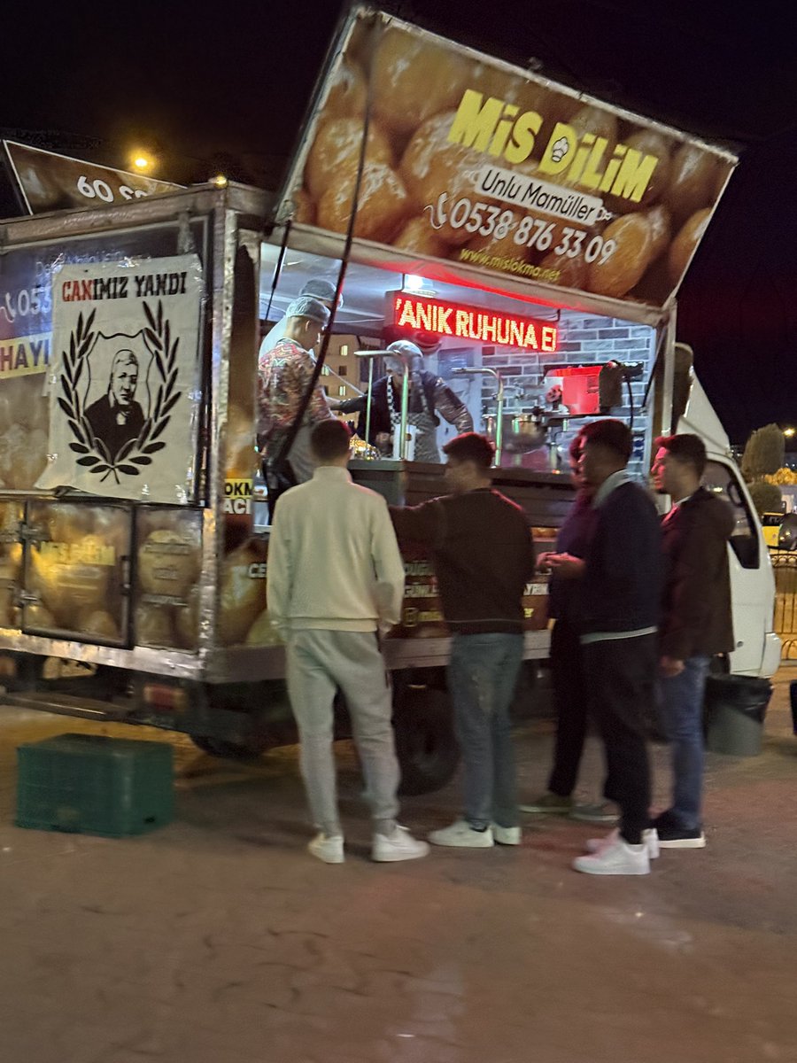 Merhum Can Yanık amcamızın ruhuna lokma dağıtımımızı gerçekleştirdik. Özlemle anıyoruz ruhu şad olsun.

Sevenlerin Kalbinde Sevilenler Ölümsüzdür.
#CanYanık