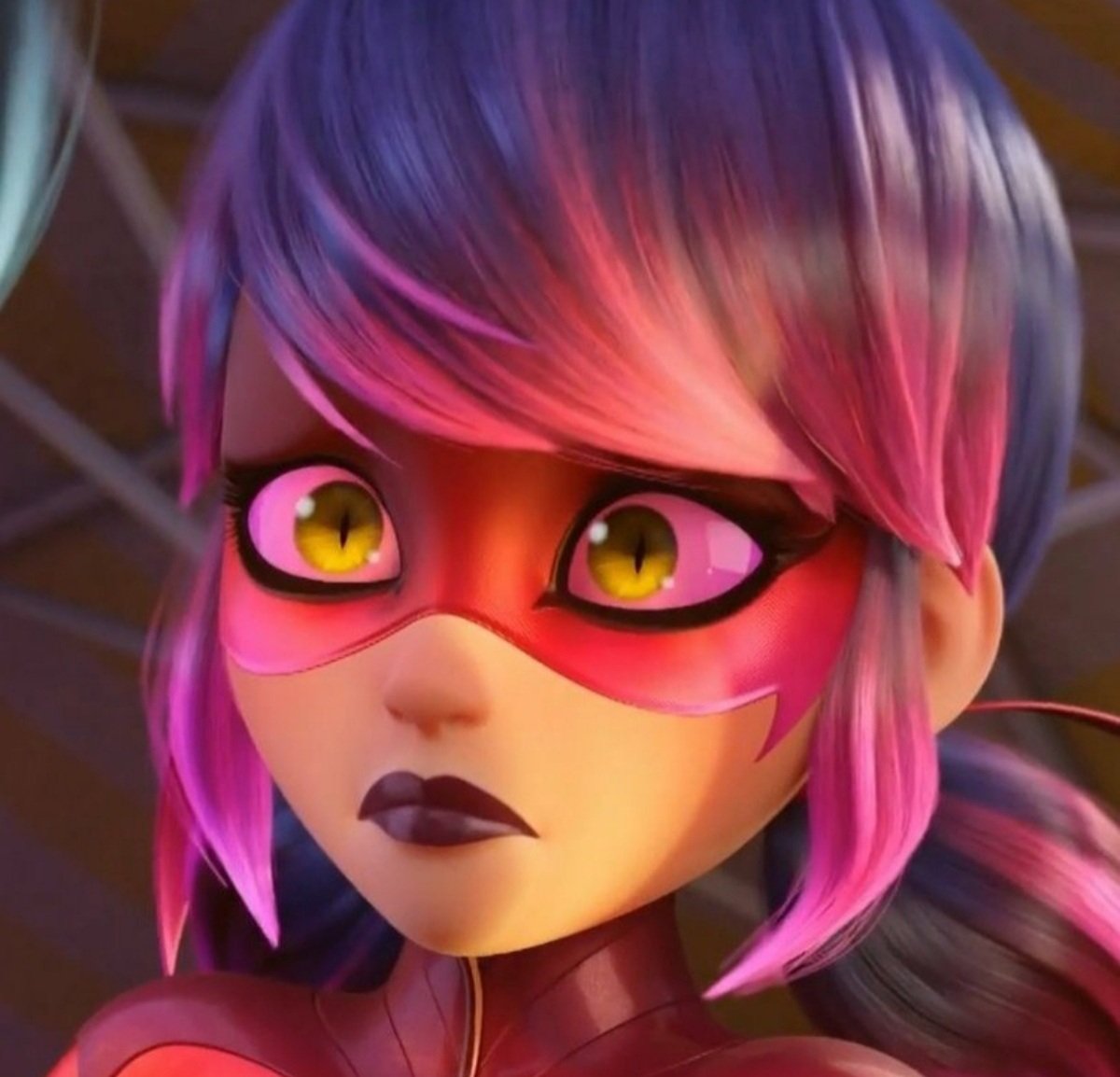 MLady_BugABoo's tweet photo. Miraculous heroes suits can change depending on their holders personality.. Marinette's ViperBug unification, reflects her deeper emotions..💔
& the new suits creative design details & colour blends are super pretty!!💗
#ViperBug #MisterAgreste #MLBS6 #mlbtwt #MiraculousLadybug https://t.co/BAJWbvlFPC