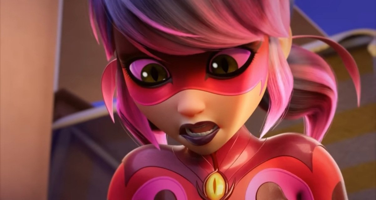 MLady_BugABoo's tweet photo. Miraculous heroes suits can change depending on their holders personality.. Marinette's ViperBug unification, reflects her deeper emotions..💔
& the new suits creative design details & colour blends are super pretty!!💗
#ViperBug #MisterAgreste #MLBS6 #mlbtwt #MiraculousLadybug https://t.co/BAJWbvlFPC