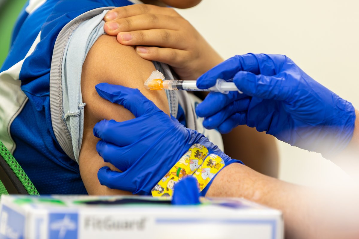 IPSSchools's tweet photo. 💉‼️ Don't miss immunization clinics to get your child up to date on required vaccines. The exclusion date for the 2025-26 school year will be October 20th, 2025.

Upcoming Immunization Clinics:
- Tuesday, September 30 at @IPSLongfellow (Available to Longfellow Students ONLY)
- Wednesday, October 1 at @MaryNicholson70 (Open to ALL IPS students) 
- Thursday, October 2 at @IPSMerleSidener (Available to all IPS students, staff, and families)

Learn more at https://t.co/8f7sFNXRGX