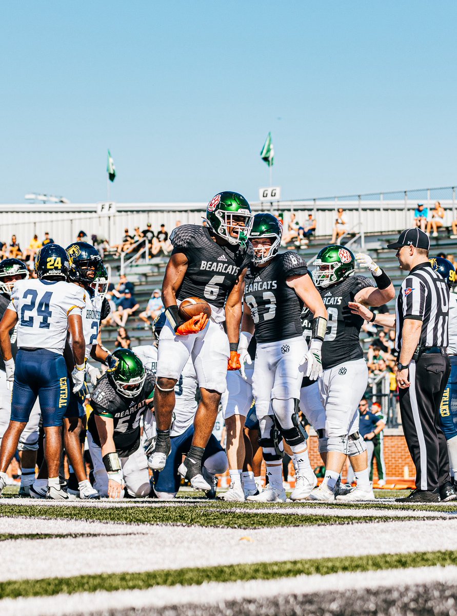NWBearcat_FB's tweet image. Mood heading into bye week!

#OABAAB || #RISE