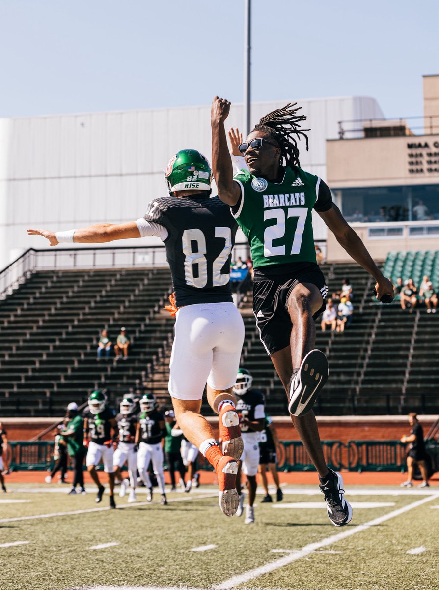 NWBearcat_FB's tweet image. Mood heading into bye week!

#OABAAB || #RISE