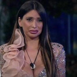 lei                                   è                      lei

#GrandeFratello