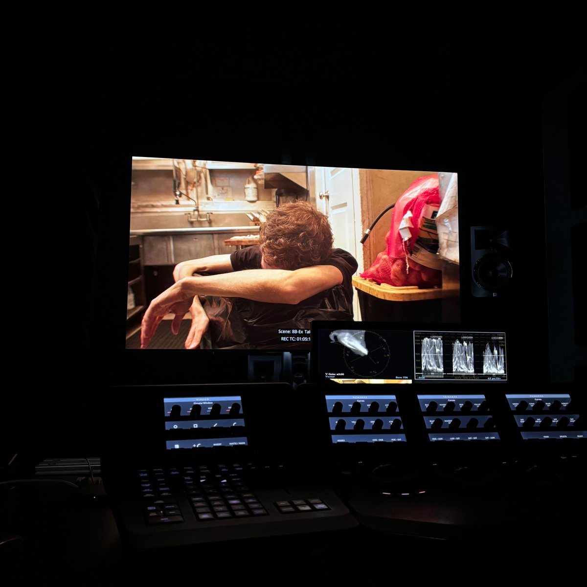 OffPuzzlePieces's tweet photo. Editing! https://t.co/0TLhqHWe0v