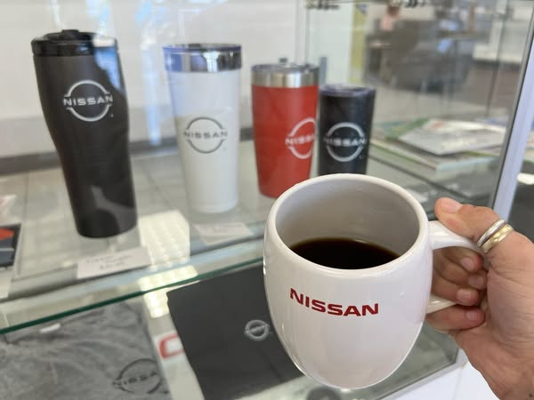 AlWest_N's tweet photo. Happy #NationalCoffeeDay from #Nissan !!! https://t.co/ayLzvUEzaS