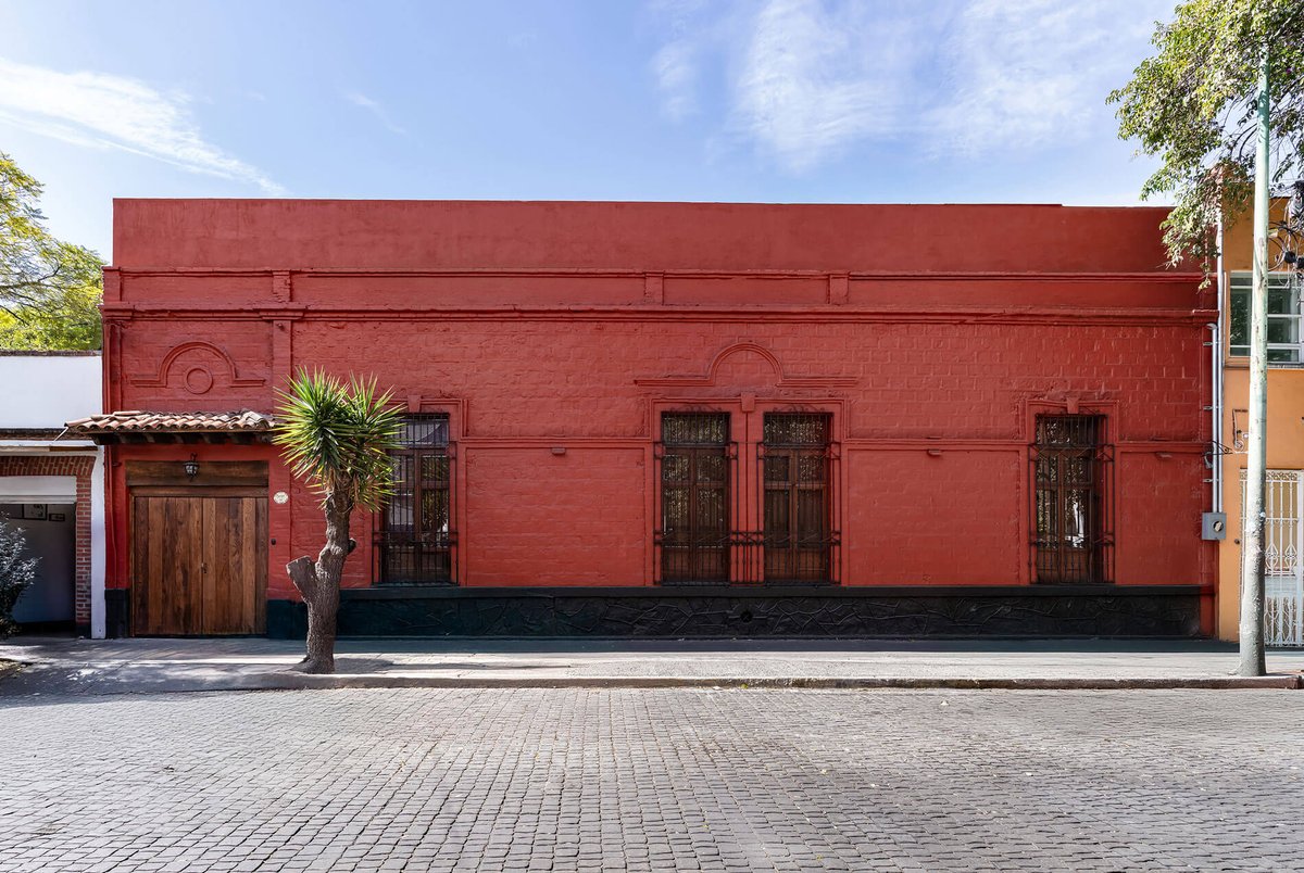 Casa Roja, once home to Frida Kahlo’s sister Cristina, is now Museo Casa Kahlo in Coyoacán with design by Rockwell Group and Pentagram celebrating family history, hidden murals and Frida’s enduring legacy.

ow.ly/S3EM50X3Xi2