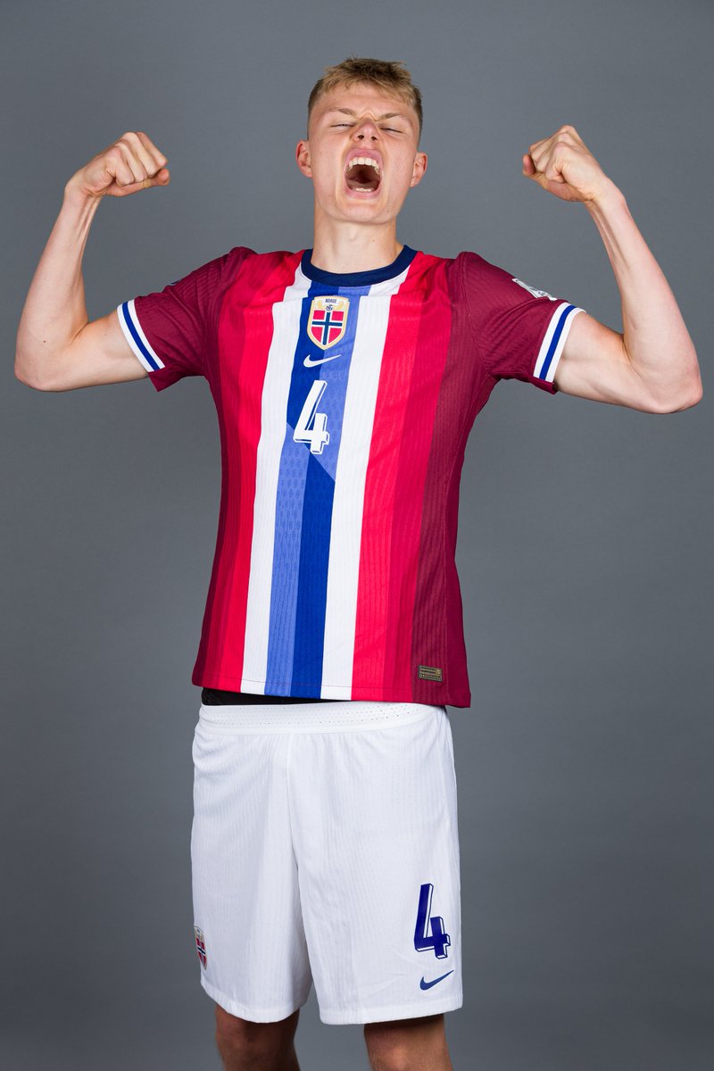 nff_info's tweet image. 9. min: 1-0! Norge får straffe etter en VAR-sjekk for hands og Rasmus Holten scorer sikkert fra ellevemeteren!