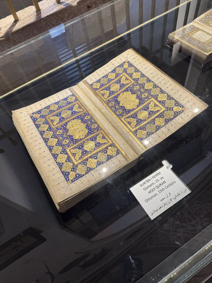 rah_1m_'s tweet photo. Mevlana Museum, Koniya 📍 https://t.co/LpQiQfB2uz