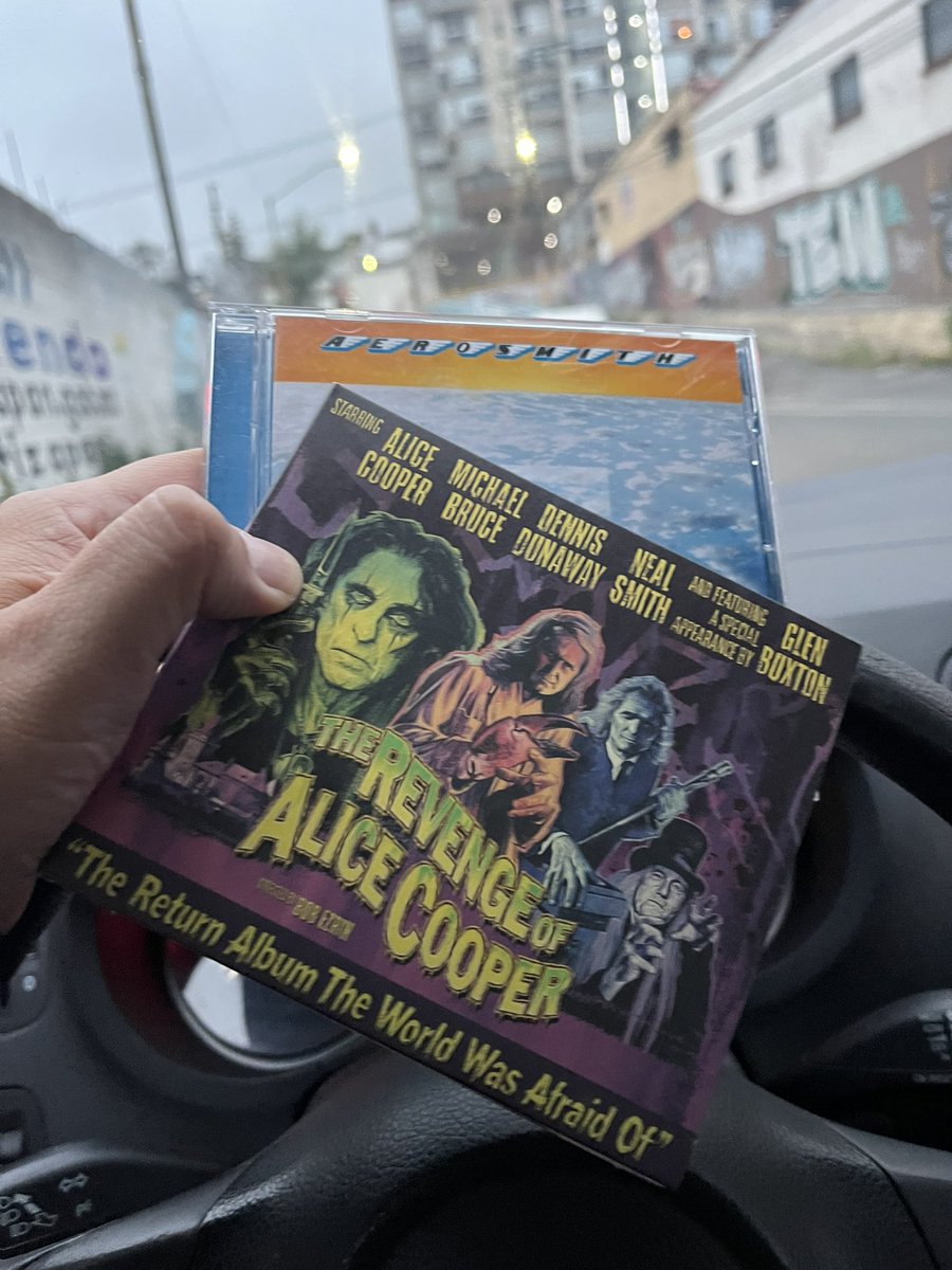 afredmadman666's tweet image. #ArfArf #openthepit hoy! Ando aK!! Saludos a todos! @rosete_ros  @RojoWargo  abrazo!