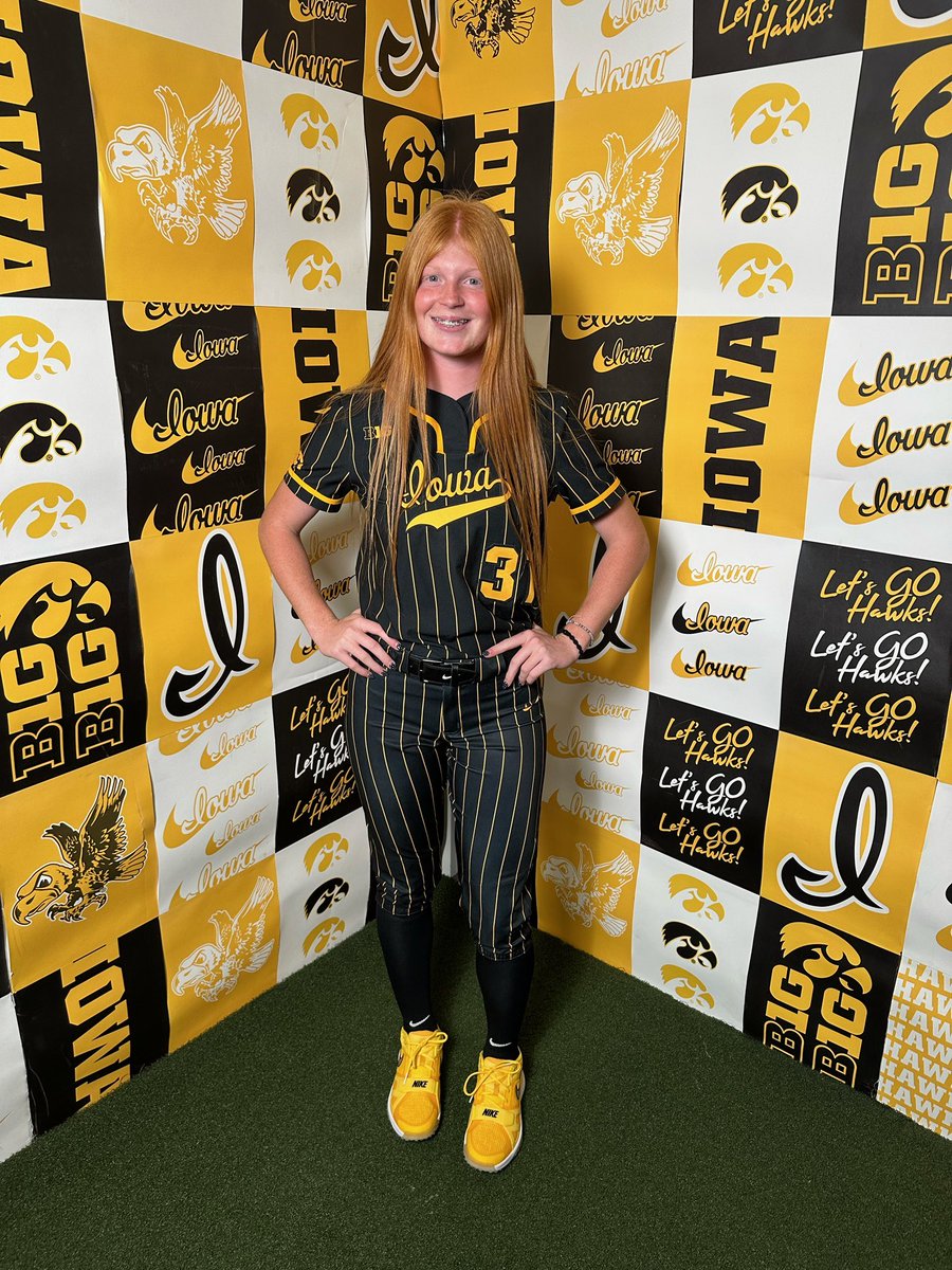 Sidelines - College Softball 🥎 (logged out) tweet media