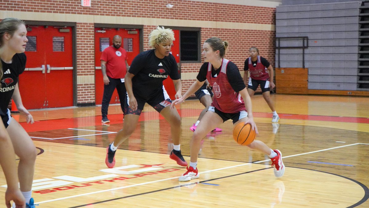 Clocked in 🕠💪🏽😤