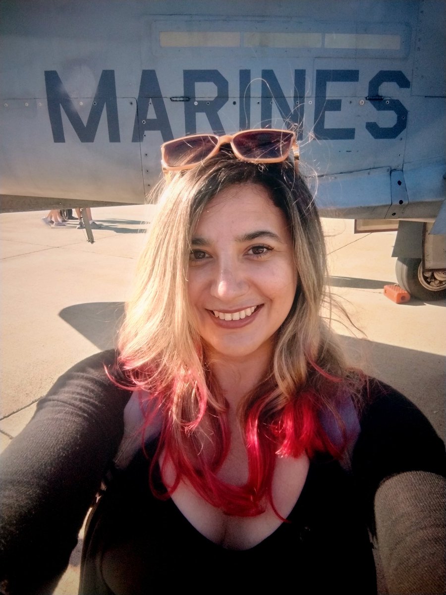 aida__mouse's tweet photo. #Miramar #AirShow2025 #BlueAngels 💙✈️ #Marines 😍 https://t.co/vgcKJUMT0W