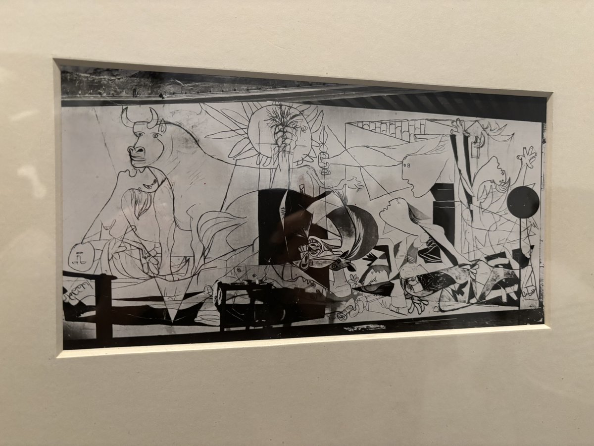 tokttokhada's tweet image. 피카소의 뮤즈 도라 마르는 &amp;lt;게르니카&amp;gt; 제작 과정 2 
#PabloPicasso #Art #DoraMaar #Guernica #Spain #똑똑Vacation