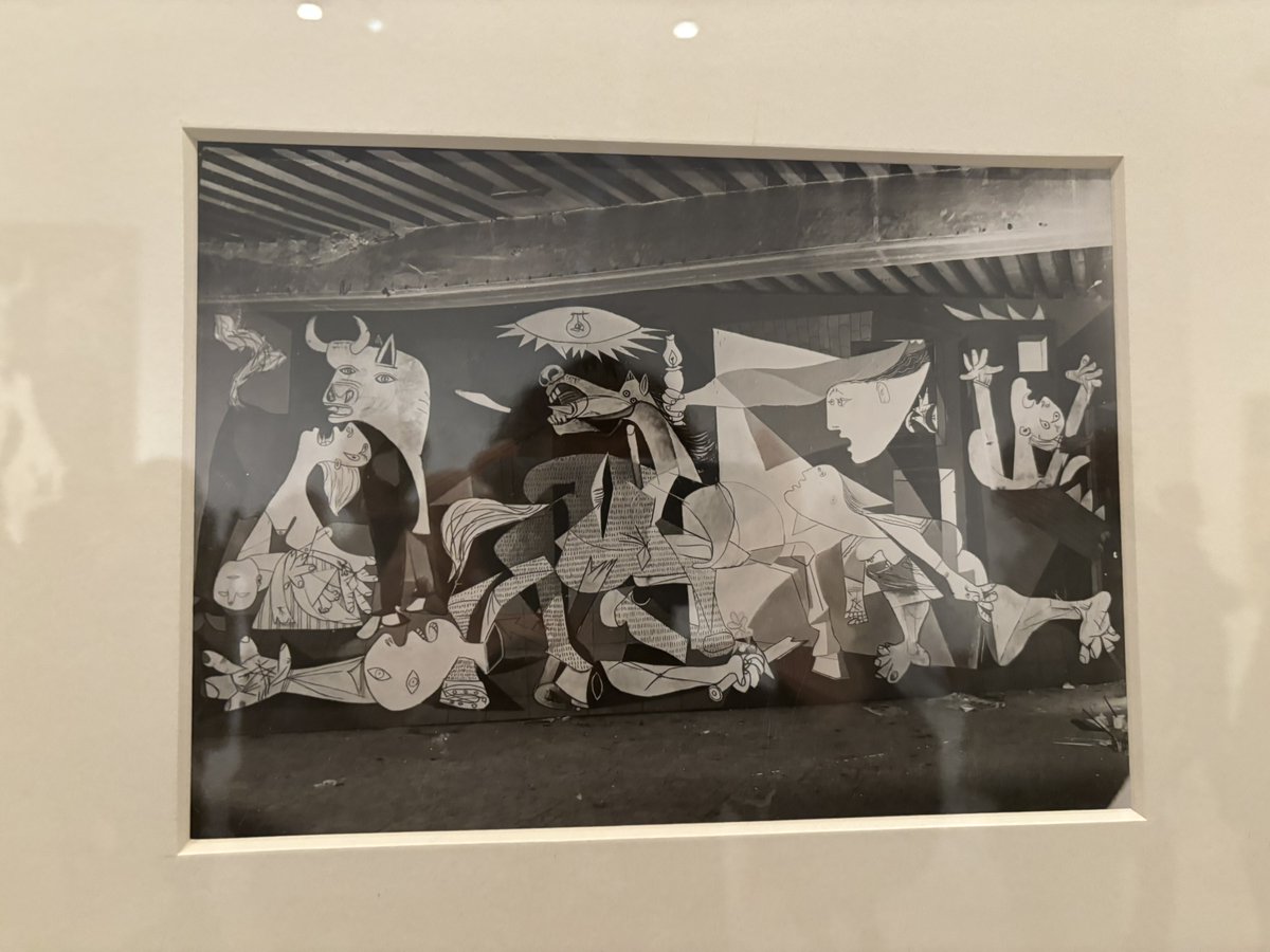 tokttokhada's tweet image. 피카소의 뮤즈 도라 마르는 &amp;lt;게르니카&amp;gt; 제작 과정 2 
#PabloPicasso #Art #DoraMaar #Guernica #Spain #똑똑Vacation