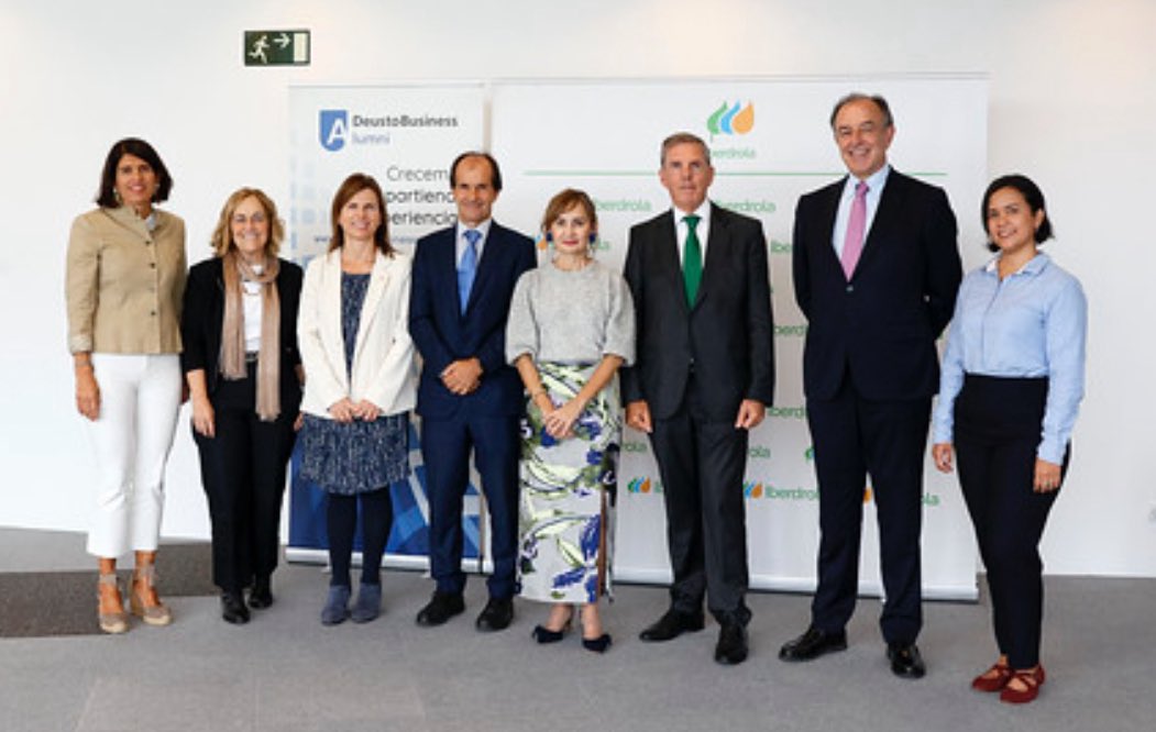 ⚡El día 25 estuvimos aprendiendo sobre las redes de la mano de Estíbaliz Goñi, i-DE (Iberdrola).
En la ComidaColoquio que organizamos, en colaboración con <a href="/iberdrola/">Iberdrola</a>  en Bilbao 
🌍💡acortar.link/IW3puD