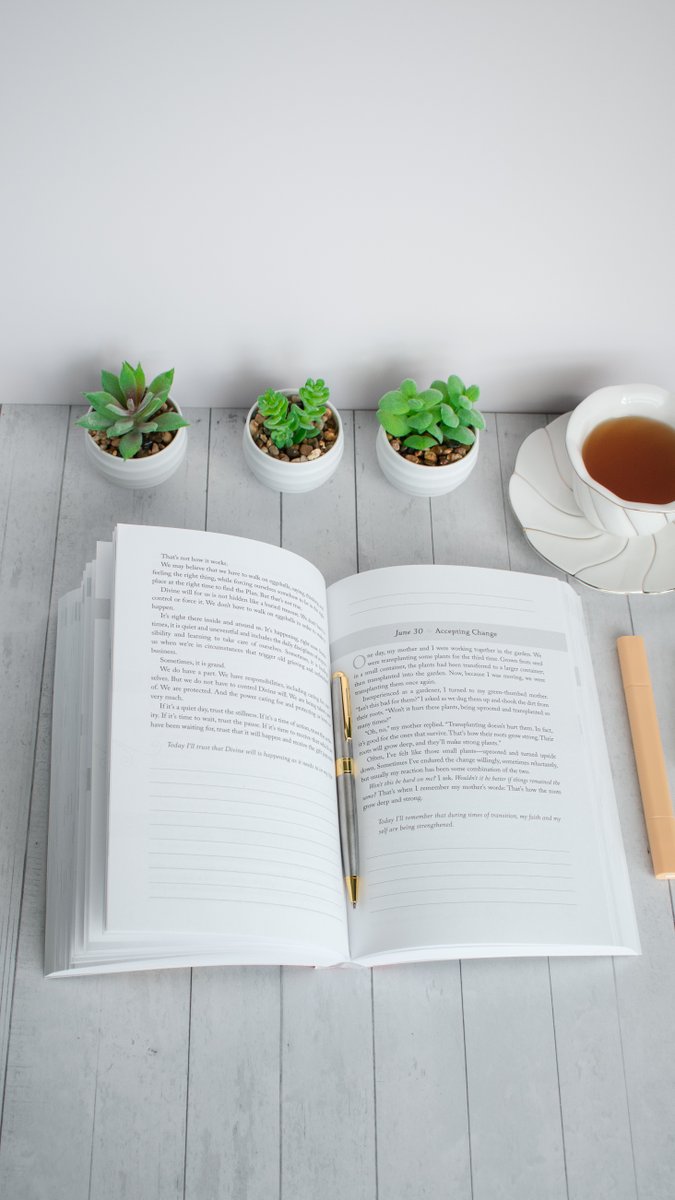 MelodyBeattie's tweet photo. “I won’t allow money to become my primary consideration. I’ll be true to myself and trust the money to follow.”
—Melody Beattie, The Language of Letting Go
📘 The Language of Letting Go Journal is available tomorrow, 8/30!
#MelodyBeattie #TheLanguageOfLettingGo #LOLGJournal https://t.co/By5BEXgYkJ