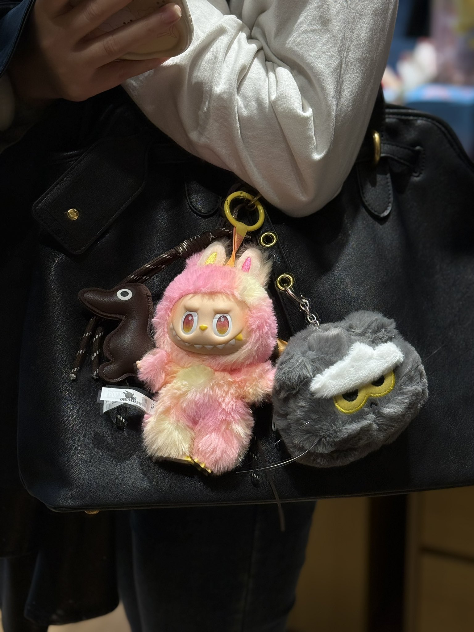 本日限定 ZOA&FRIENDS ZOAプレート2点 ZOA日本快閃店連線預告✨ 8/20早上社群準時連線呦！💗