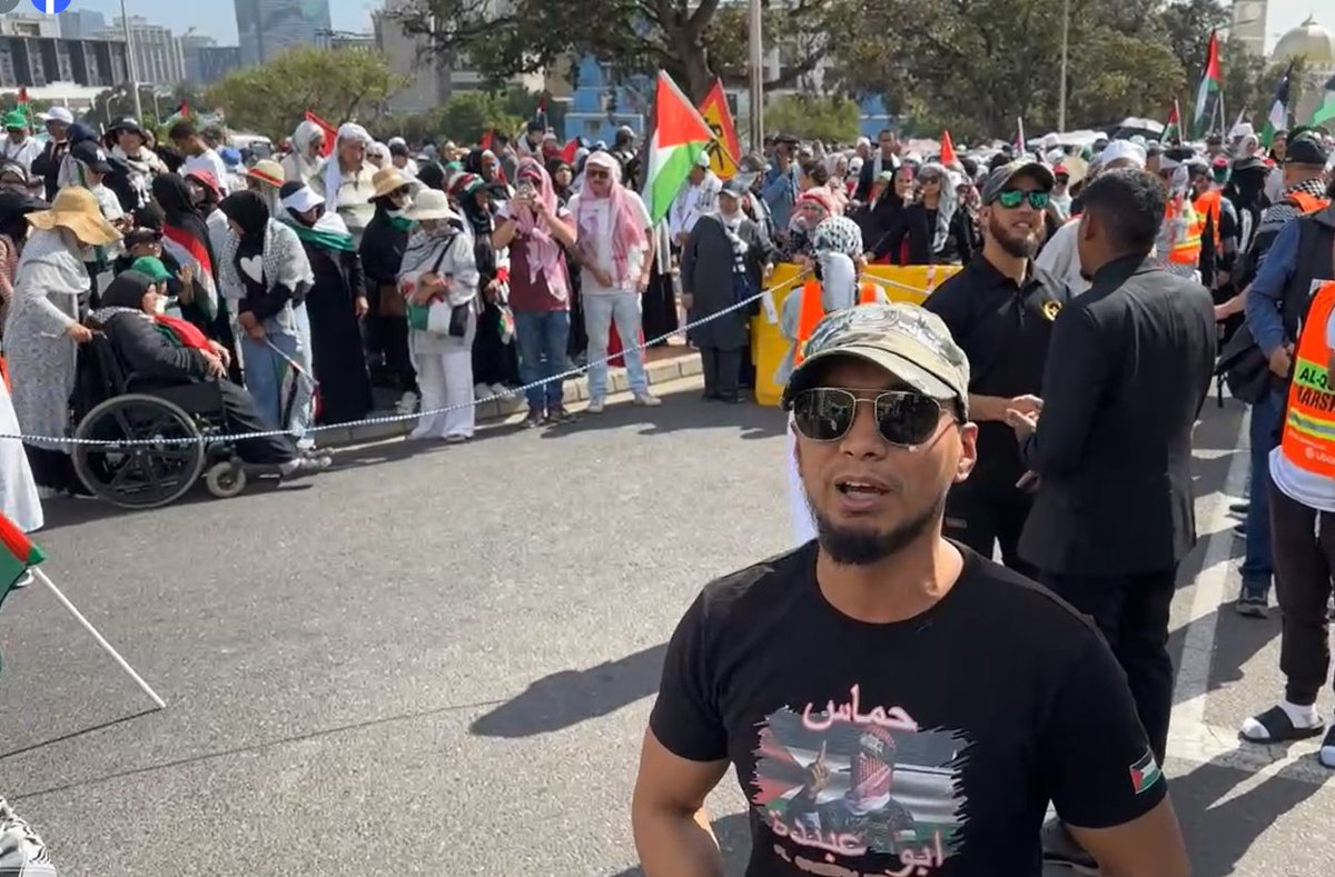 At the pro-Palestinian march in Cape Town, after shouts of "Viva Hamas, Viva" came shouts of "Viva mujahideen, Viva." Isn't that an oxymoron?
