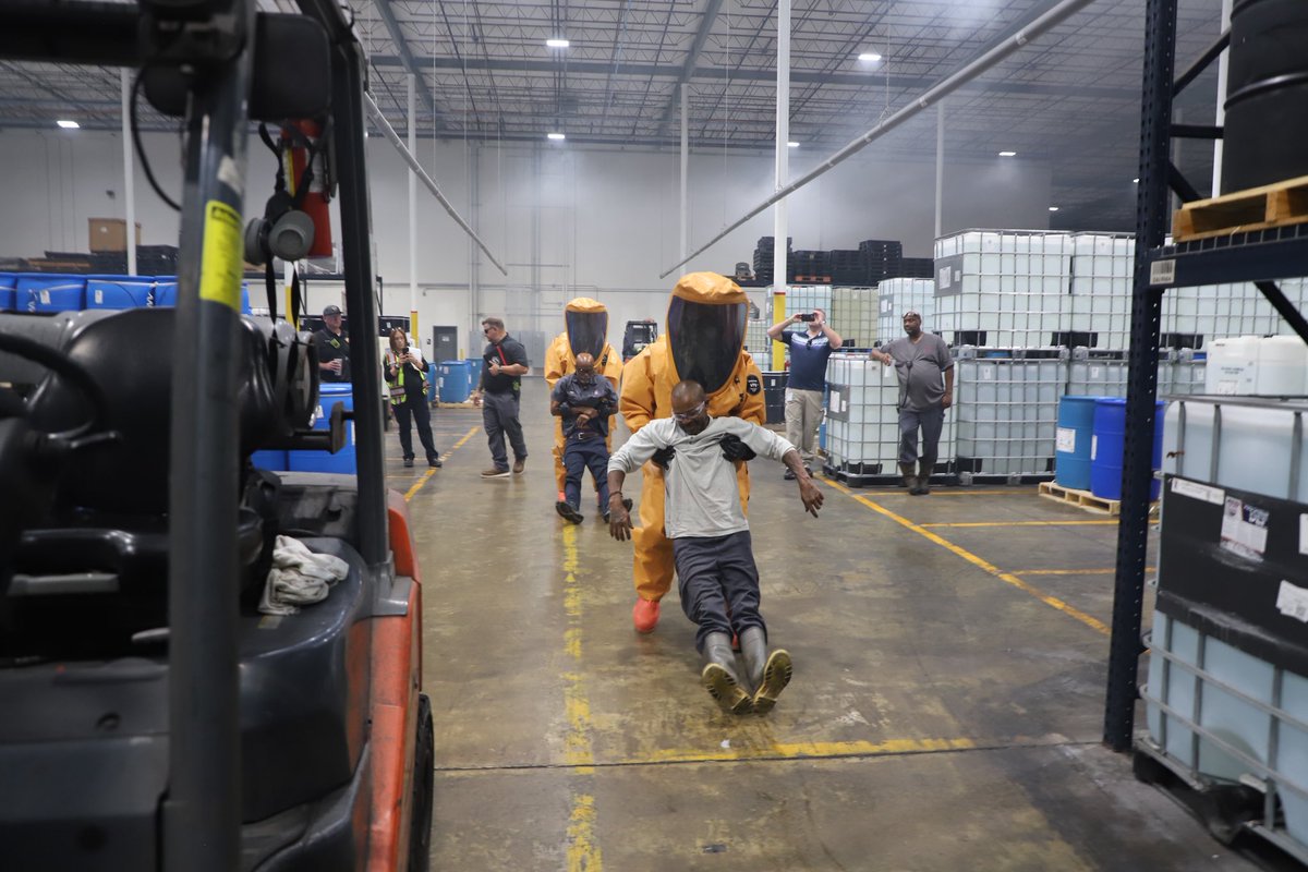 ATLFireRescue's tweet photo. Excellence doesn't happen by accident — it’s built through dedication, training, and the drive to be ready when it matters most.
#MotivationalMonday #AFRD #OneSafeCity #PreparedToProtect https://t.co/kKUCVSIlYj