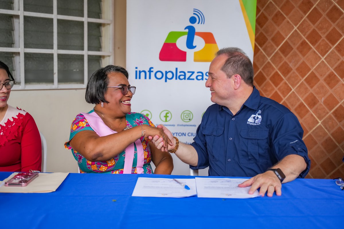 Infoplazas_AIP's tweet photo. 🎉 ¡Llano Sánchez ya tiene su Infoplaza!
El 26 de septiembre inauguramos este nuevo espacio en Pueblos Unidos, Aguadulce, que conectará a más de 4,000 habitantes con tecnología y oportunidades 🚀
#Infoplazas #ConectividadParaTodos https://t.co/K2HbyticWc