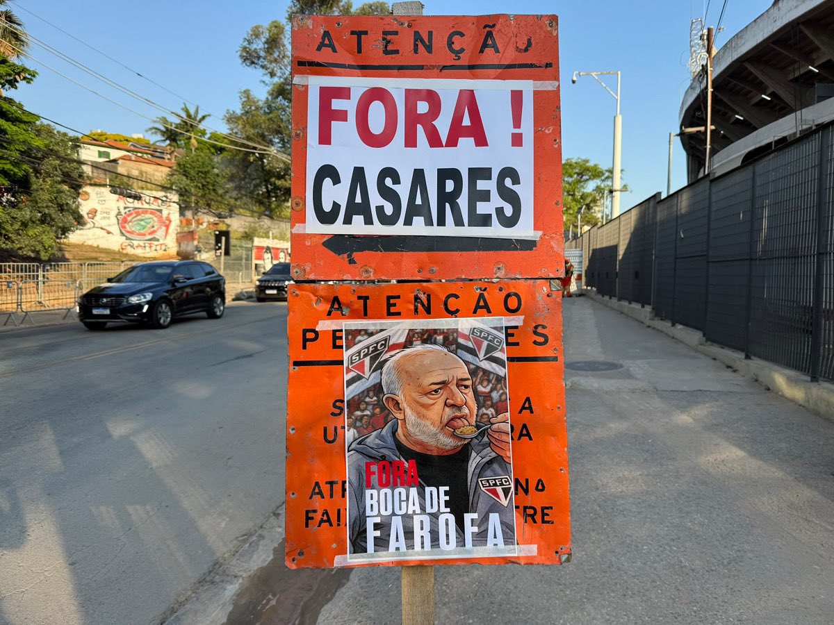ThiagoC41192002's tweet photo. #ForaCasares
#ForaBelmonte
#ForaMuricy
Estão acabando com o nosso São Paulo. https://t.co/S5wGZZx9l3