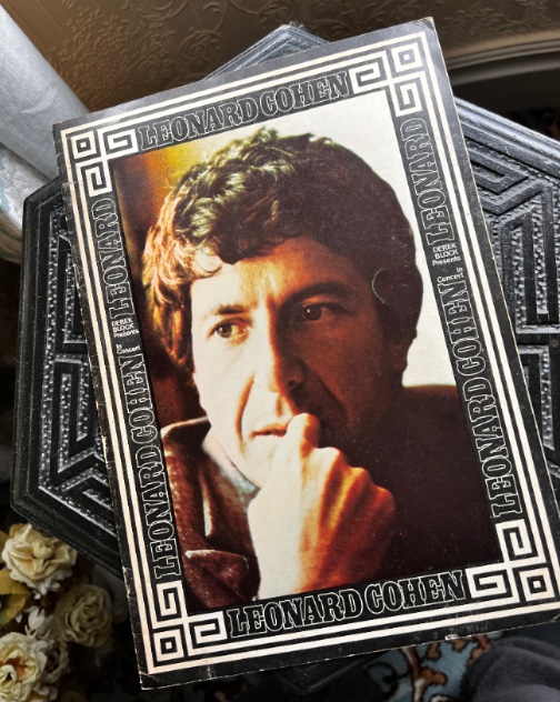 PeterHague's tweet photo. I saw Leonard Cohen perform live in concert in the mid-1970s. It was a great evening. Below is a photograph of the front cover of my programme that beautiful night all those years ago.
He has been a great influence on my work.

https://t.co/8bT71wnvGg
#WritingCommunity #poetrycommunity