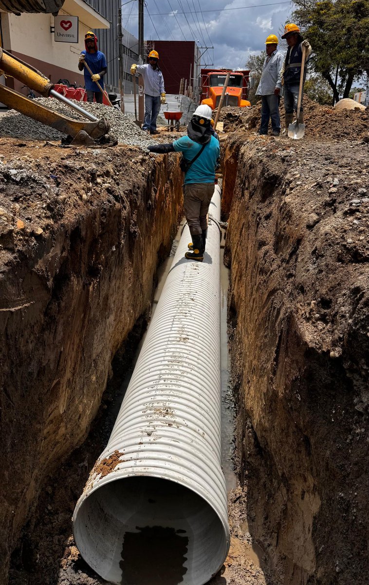 #AapsaInforma 👷🏽‍♂️ Estamos trabajando en la optimización de red de alcantarillado en la Carrera 17, entre la Calle 8 y la Calle 10.

facebook.com/share/p/1BUq7Q…

#LaAlianzaConLaVida #Popayán