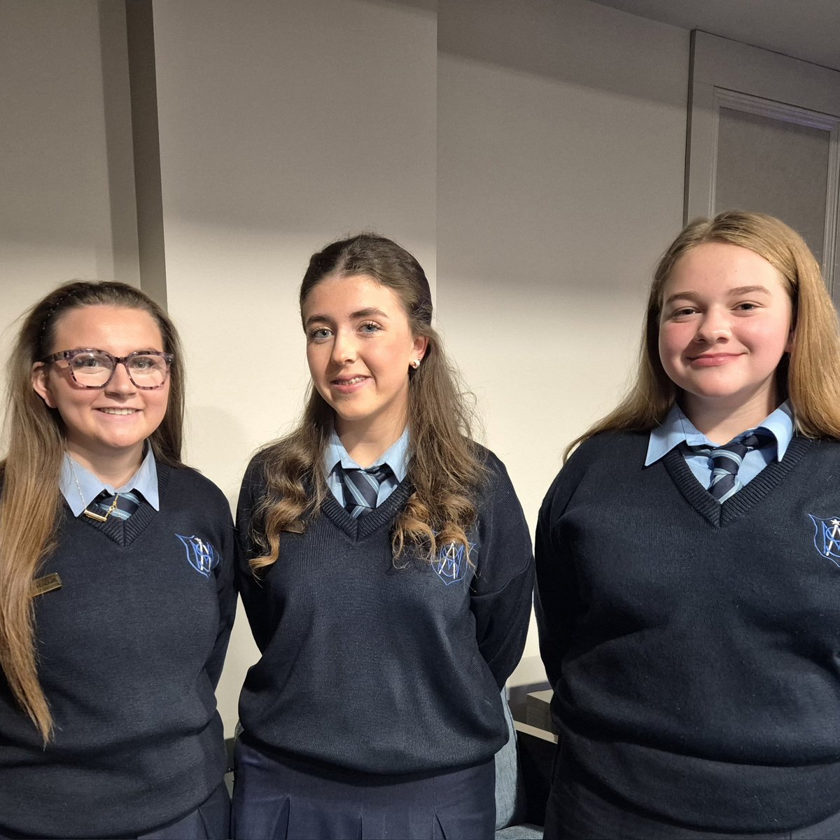 ASM_Limerick's tweet photo. A highlight of #ASM's #OpenNight is witnessing our students acting as proud ambassadors for their #SchoolCommunity. Thanks to all the students who hosted activities & answered questions. A special thanks to Jodie, Ali, & Ava for representing us! π https://t.co/SrSloQV9B3