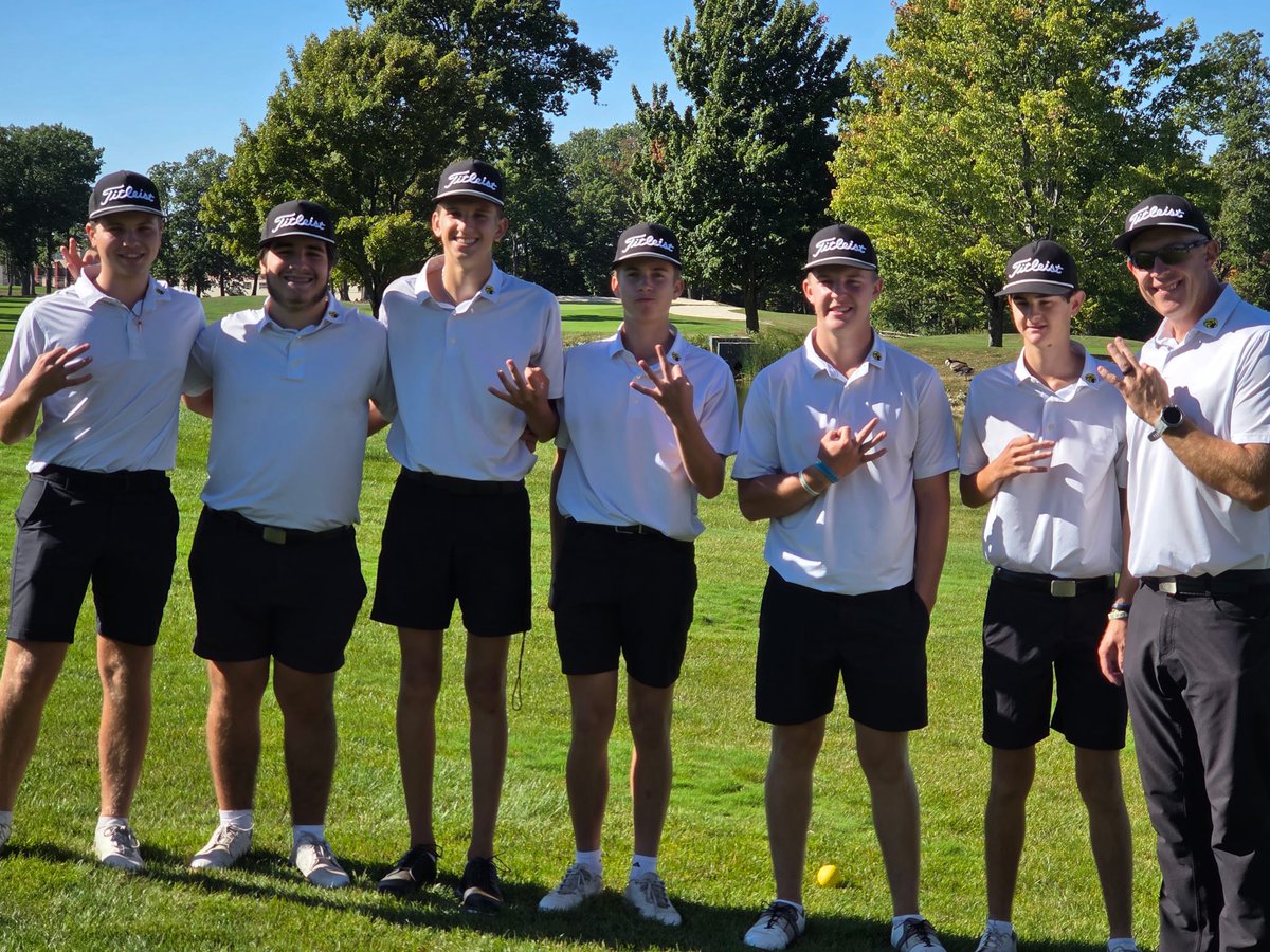 MikePickettPro's tweet photo. So proud of this team!  We did it again!  Made it out of D1 Sectionals today at Quail Hollow Country Club.   Onto Districts as a team next Monday at Pine Hills for the third year in a row. @RLSD_Beavers @Riverside_athl https://t.co/I1oM9c3J86