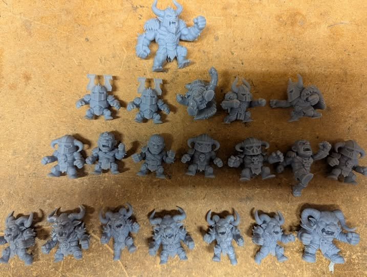 RT this, and get a FREE STARPLAYER in .STL ! :)   payhip.com/b/kvSm3 #bloodbowl #fantasyfootball #chaos #chibi #khorne