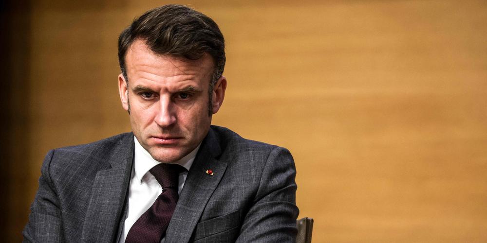 Co17Guillaumele's tweet photo. @EmmanuelMacron "Le Hamas n’a pas d’autre choix que de libérer immédiatement tous les otages".
C'est mal les connaître. Si vous aviez fait votre service militaire vous sauriez ! (oops j'oubliais : votre prédécesseur #jacqueschirac l'a abrogé, dommage).
#GLC71 https://t.co/Bk8DgIYEzj