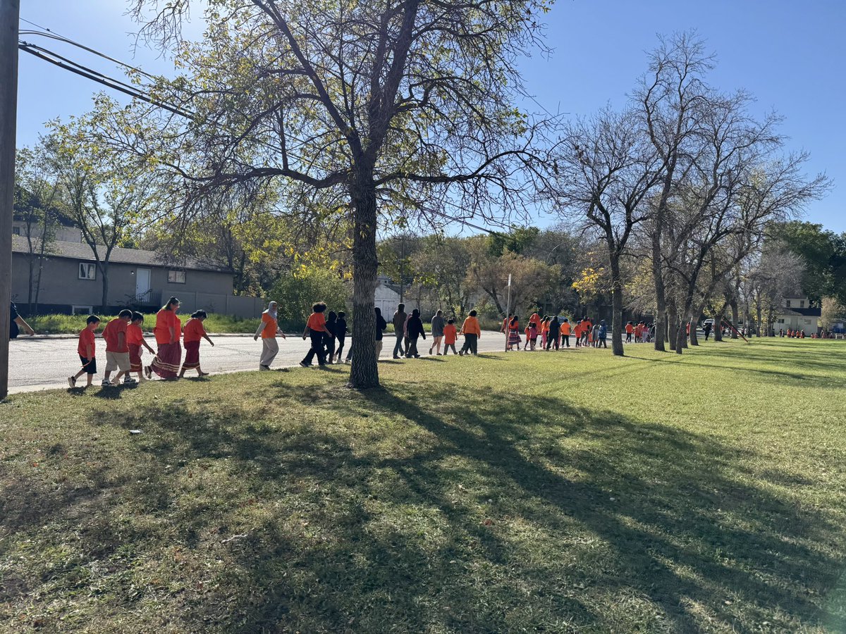 Sarah Cummings Truszkowski tweet media