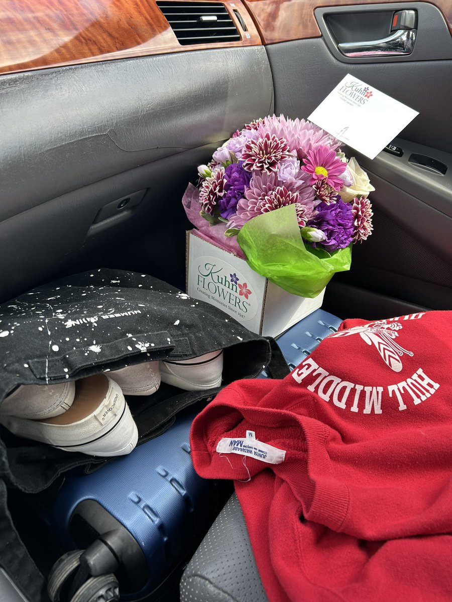 b (@neverpassed) on Twitter photo 