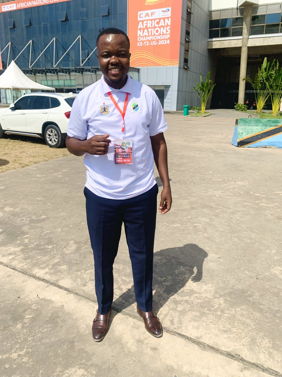 Barrikbenson's tweet photo. @CAFCLCC experience 

Simba sc 🇹🇿vs Gaborone Untd sc🇧🇼 https://t.co/2sRcO1aZt1