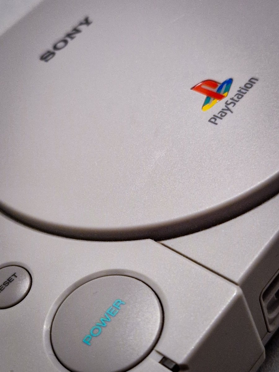 Happy 30th Anniversary (for Europe) of one of the most important consoles/pieces of consumer electronics ever made.

The Sony #PlayStation.

I remember seeing this at launch when my uncle brought it home, put in #RidgeRacer and it was like looking at the future.

What a time.